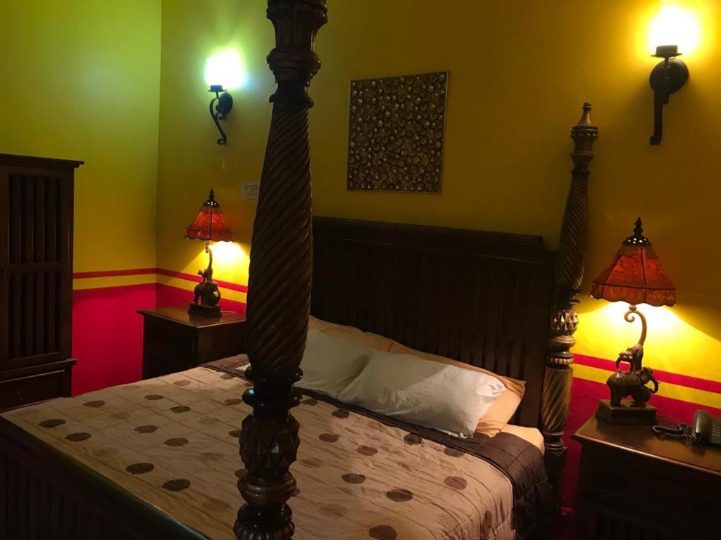 مبيت وإفطار غوادالاجارا Casa Campos المظهر الخارجي الصورة